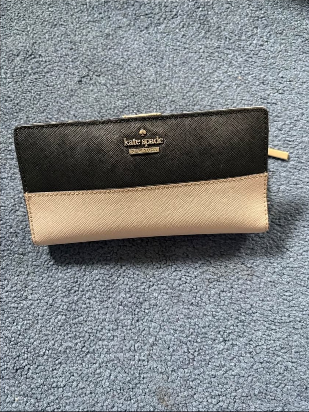 kate spade Two-Tone Black and Beige Zip-Around Wallet